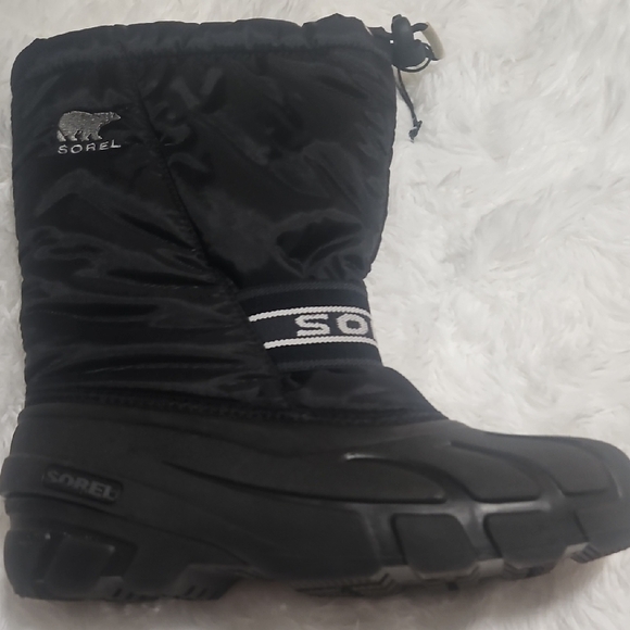 NWT SOREL SIZE 5 Black Rain & Snow Boots with Insulated Fabric and Rubber Sole - Picture 1 of 5